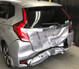 フィットハイブリッド2017年式事故車のサンプル画像3